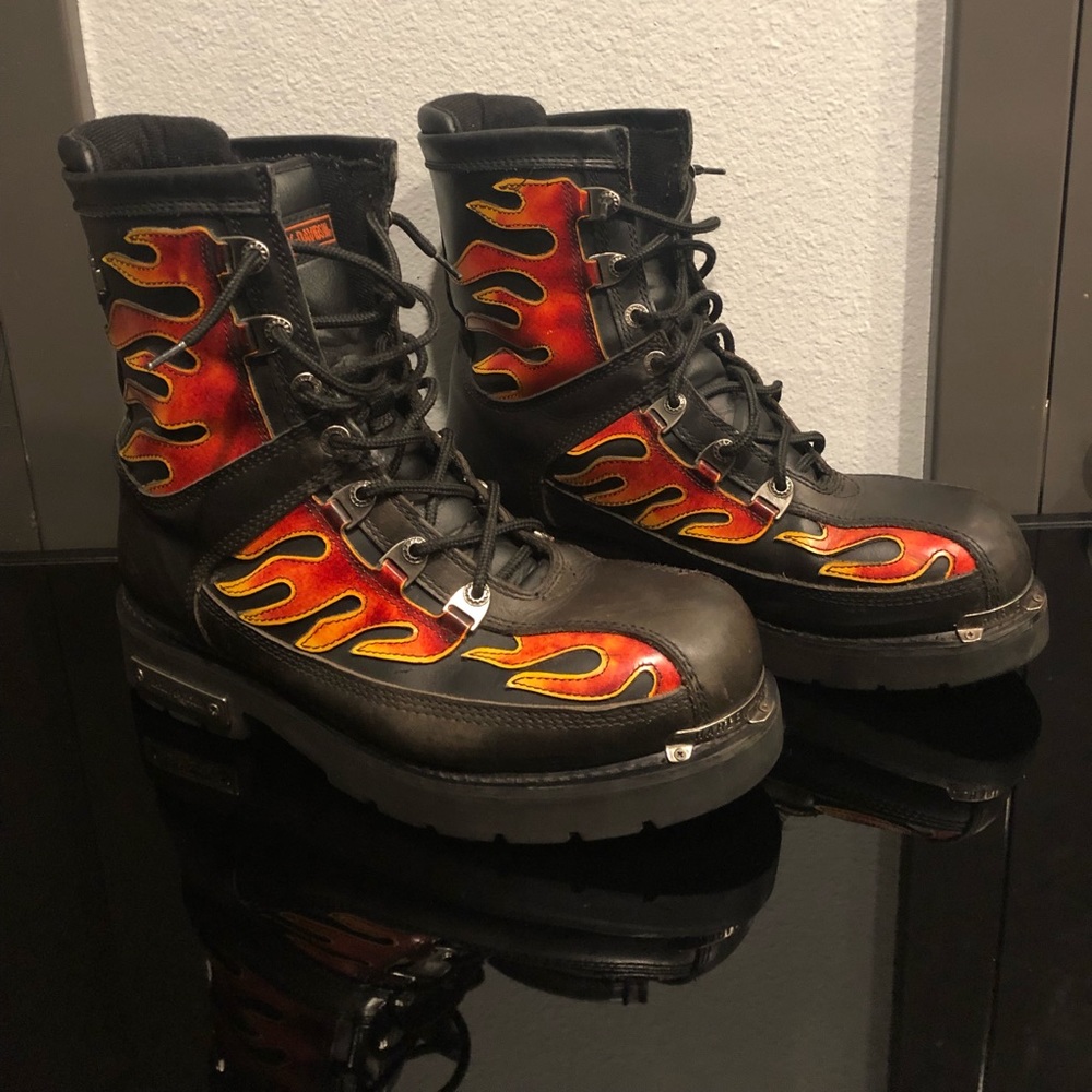Vintage Harley Davidson leather flame boots
